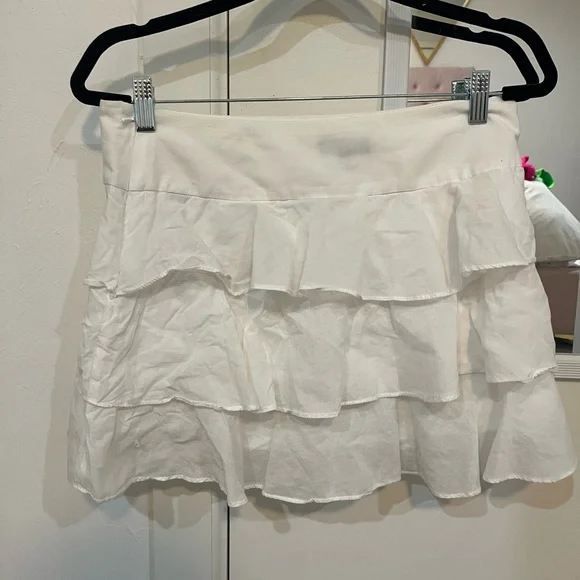 Revolve Elegant White Tiered Skirt - Picture 2 of 4